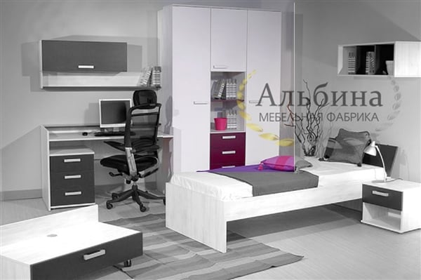 Шкаф 3-х створчатый СТ-013